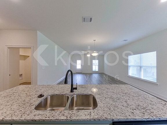 5th image of 7936 Hendrick Dr