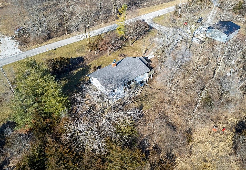 10264 Cemetery Rd, Argenta, IL 62501 | Zillow