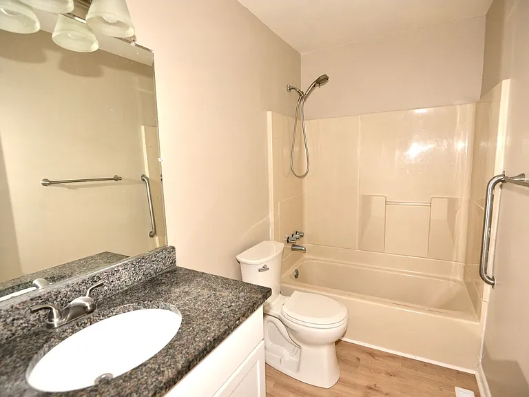 278 Appian Ave — Photo 9