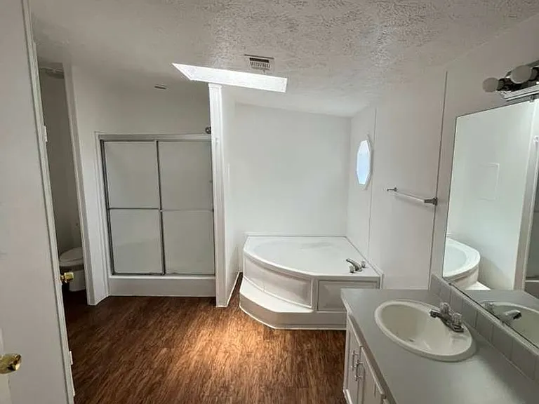 2230 Crutchfield Rd — Photo 5