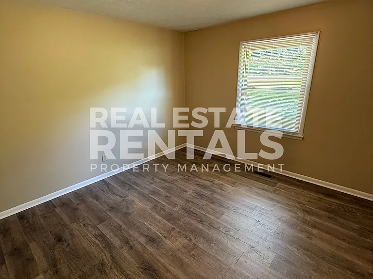 120 Southhawk Dr #1 — Photo 11