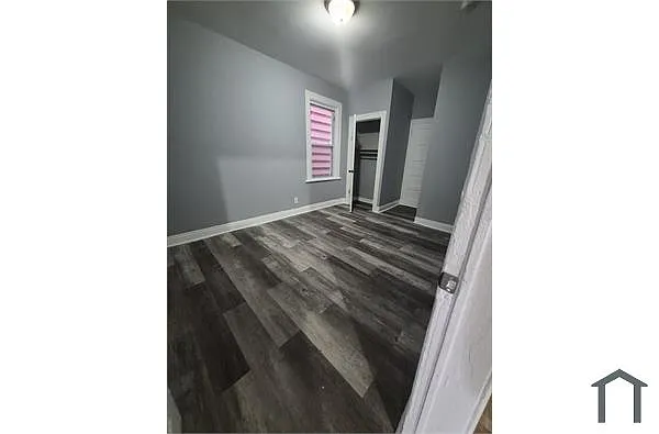 Building Photo - 161 S 10th St #2