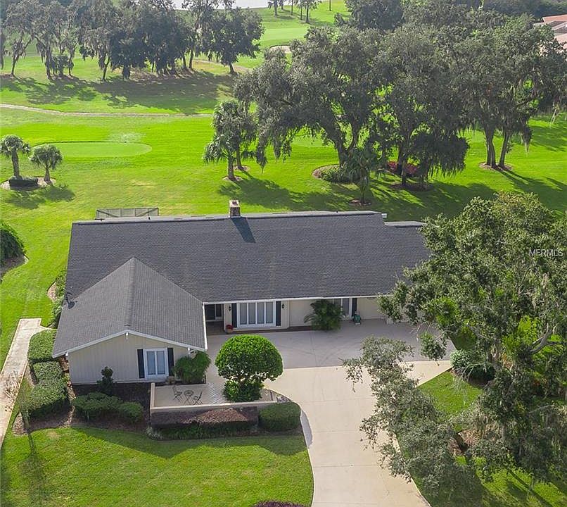 1st image of 10 Coventry Dr