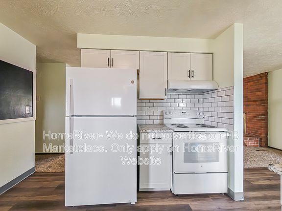 3rd image of 4708 S Glenrose Rd