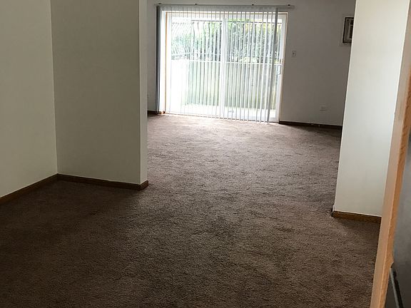 Dining & living rooms