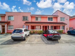 102-8021 Lake Dr #102, Miami, FL 33166