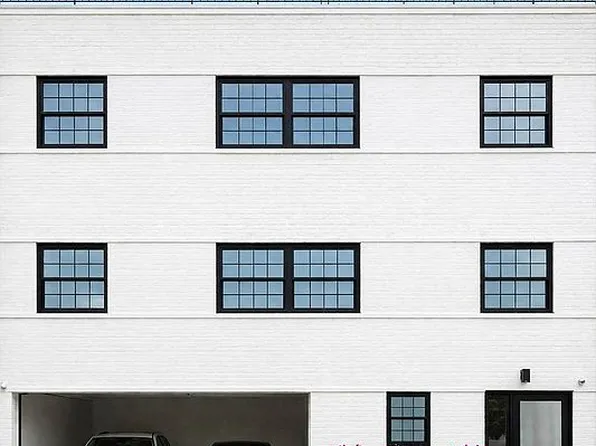 3165 23rd St, Astoria, NY 11106