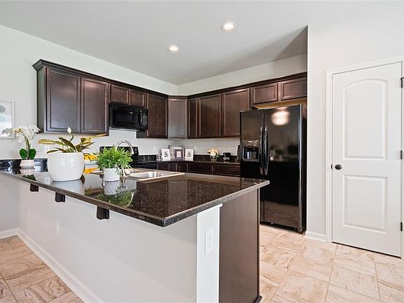 5th image of 4605 Park Shore Dr