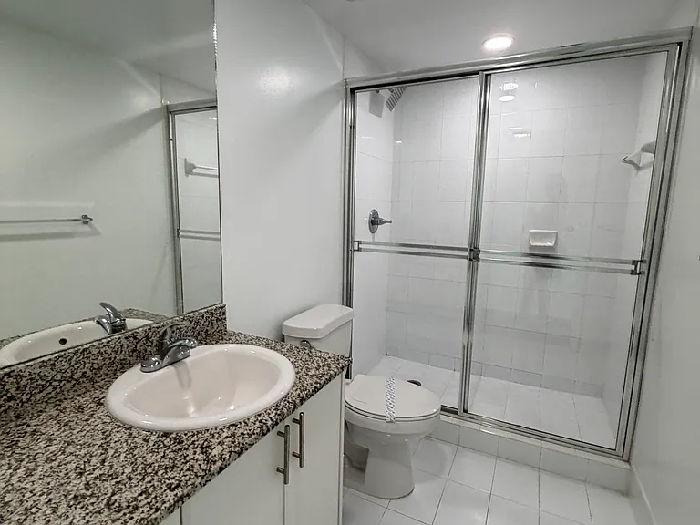 983 SW 37th Ave #1212 — Photo 10