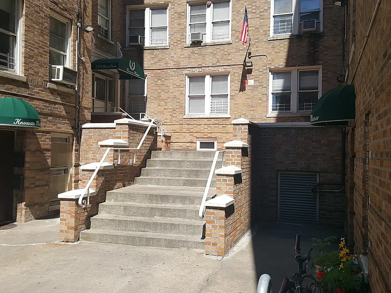 3451 Knox Pl #4B — Photo 7