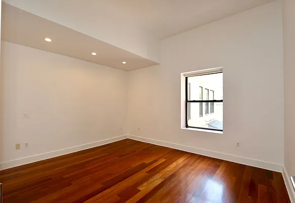 Sold by Keller Williams NYC | media 18
