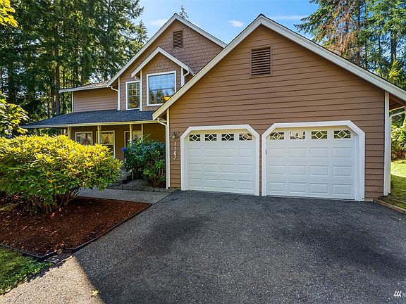 3rd image of 1187 NW Gooseberry Ct
