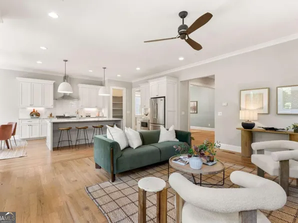 35 McEvoy Ln, Decatur, GA 30030