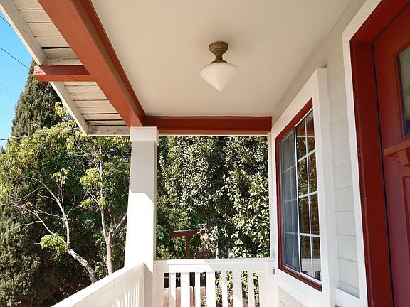 3rd image of 1616 N Avenue 56
