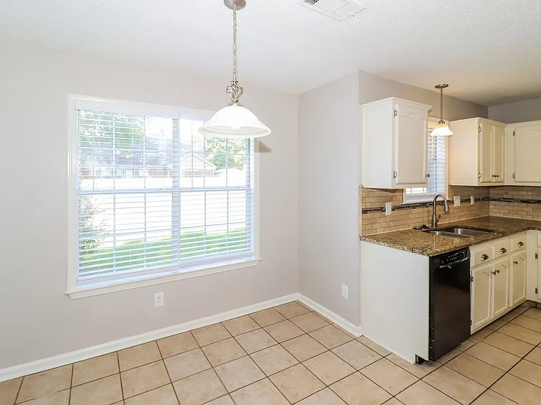 8038 Allbright Cv — Photo 9