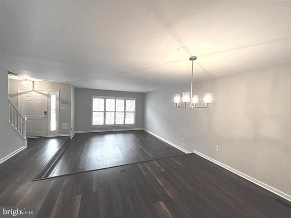 Living room & Dining room