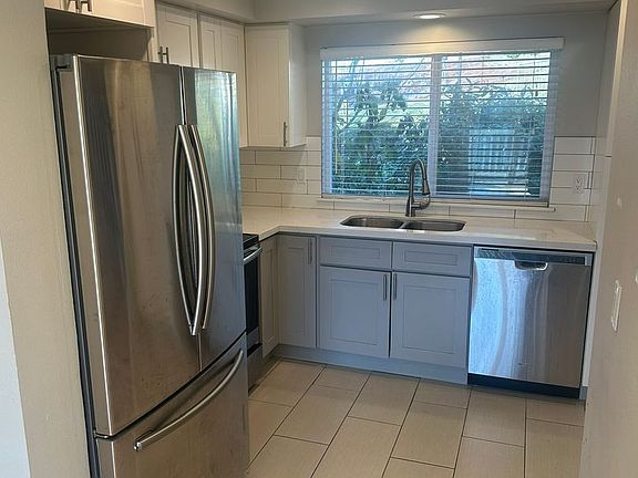 5th image of 17121 NE 80th St #17125