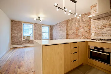 Rented by Nolita Group