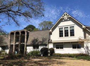 134 Saint Andrews Dr, Jackson, MS 39211