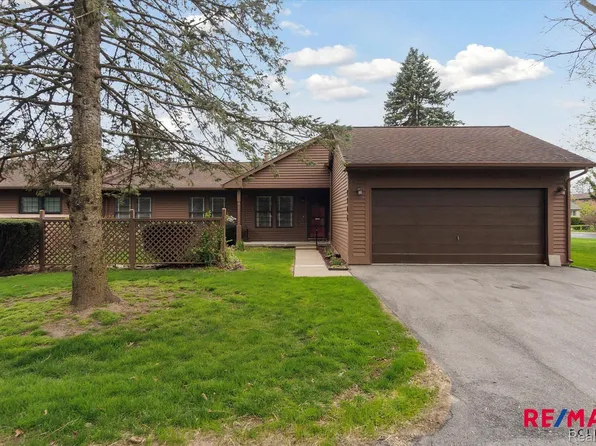 7746 Oakland Pl, Waterford, MI 48327
