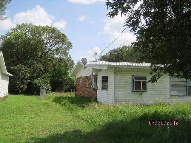 2nd image of 708 Dixon St