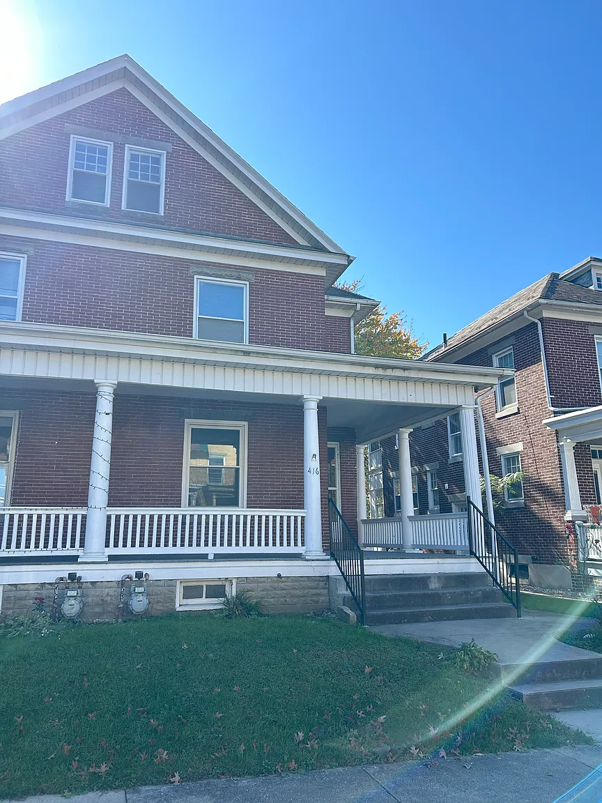 416 W King St photo 1