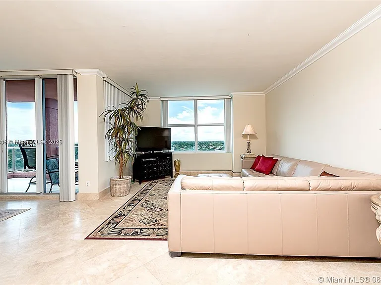 2100 N Ocean Blvd #9E — Photo 16