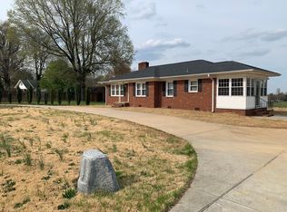 4529 Pleasant Garden Rd, Greensboro, NC 27406