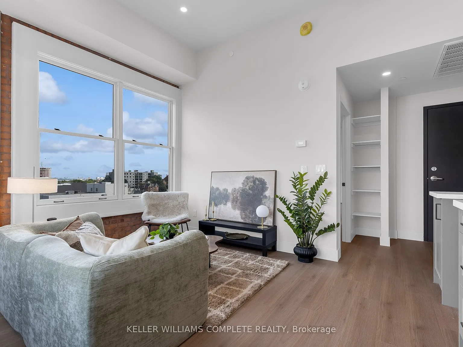 1 bed, $1,899 — Photo 4