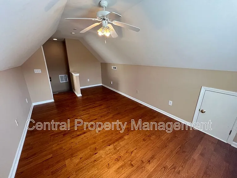 409 Falling Rock Way — Photo 9