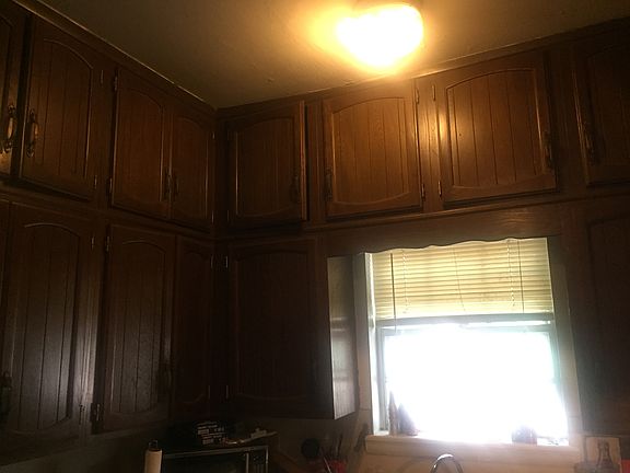 5th image of 2725 E 1st St S