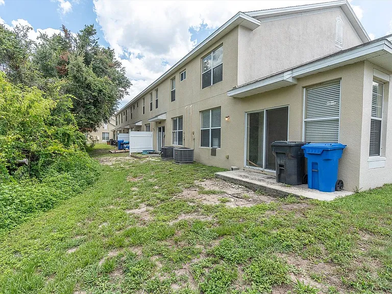 9624 Carlsdale Dr — Photo 28