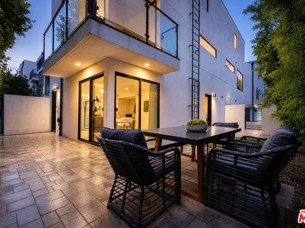 11614 Colfax Meadow Ln, Studio City, CA 91604