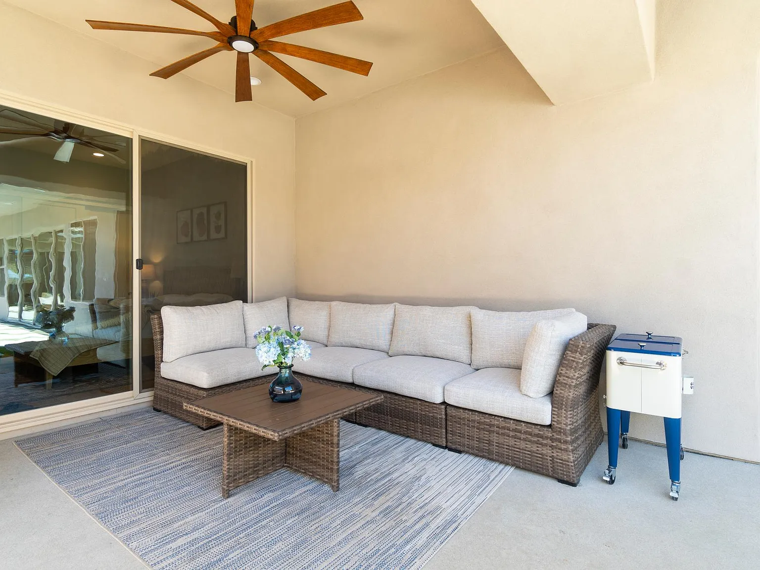 3 bed, 3.5 bath, 1901 sqft, $10,000 — Photo 4