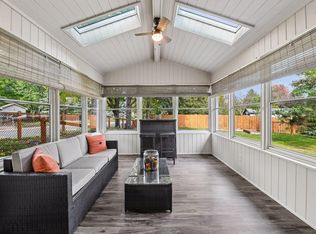 501 Laredo Ln, Chanhassen, MN 55317