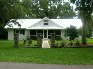 5303 Riverside Dr, Yankeetown, FL 34498