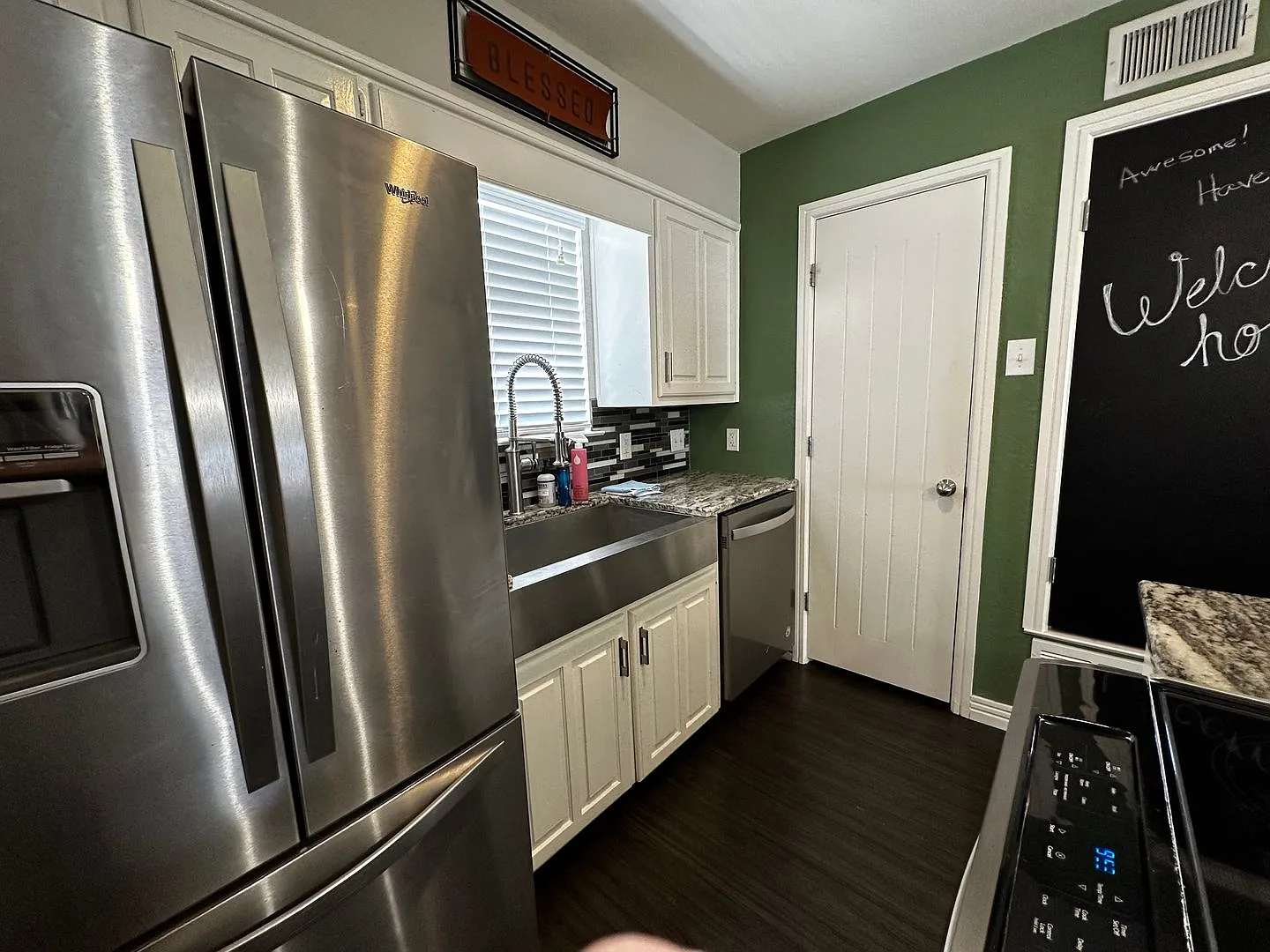1368 S 12th St - District 12 1bd/1bth — Photo 4