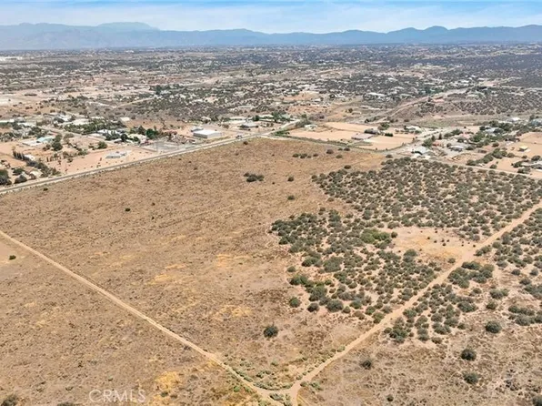 9602 Cedar St, Phelan, CA 92371