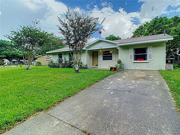 3rd image of 4066 Prairie Bend Ln