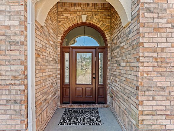 3rd image of 1069 Cole Ct.