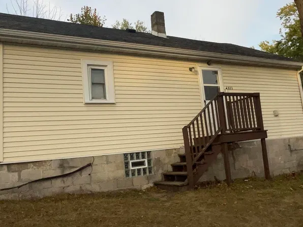 3760 Sandusky St, Hobart, IN 46342