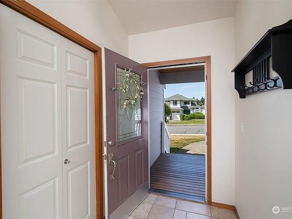 4th image of 8434 282nd Street NW