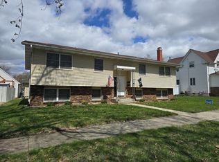 1840 W 3rd St UNIT B, Waterloo, IA 50701