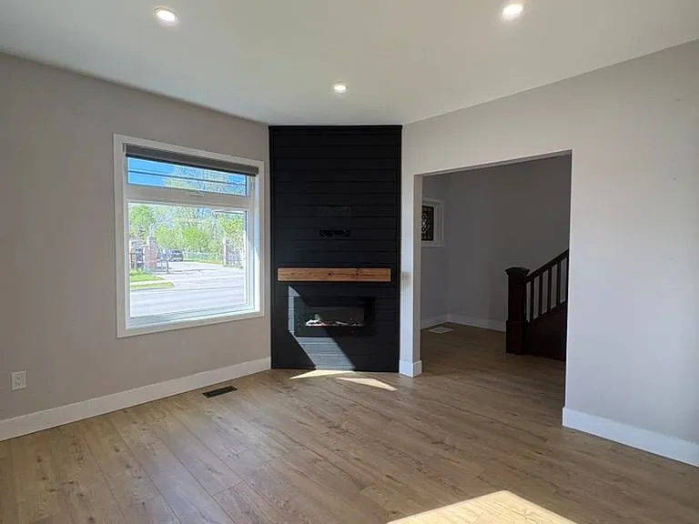 385 Hugel Ave — Photo 3