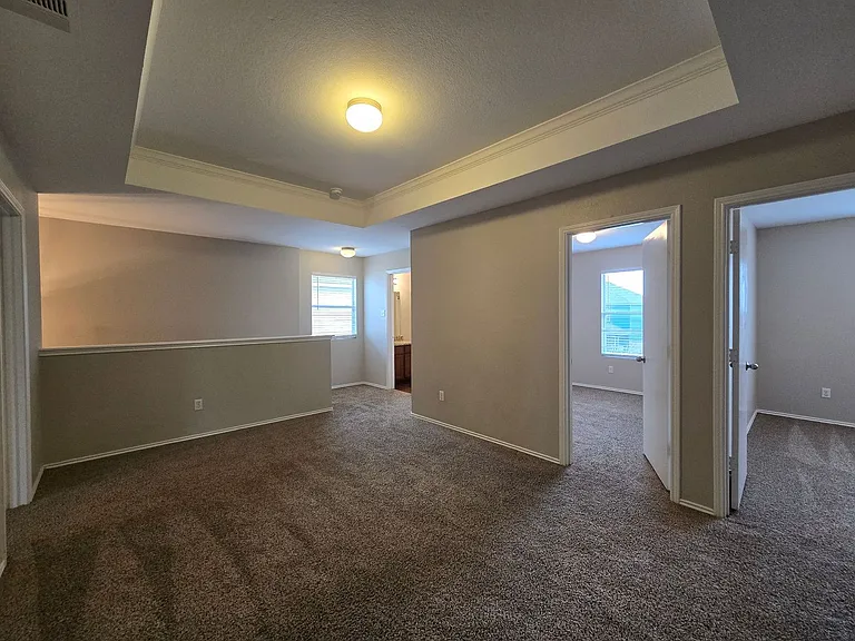 5302 Lyra Dr — Photo 15