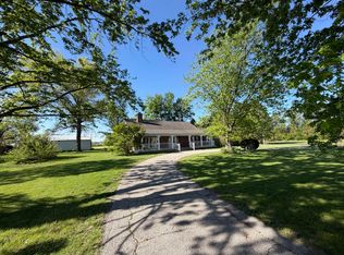 2761 County Road 1700 N, Ogden, IL 61859