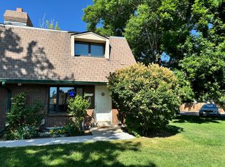 7961 W Glasgow Pl, Littleton, CO 80128
