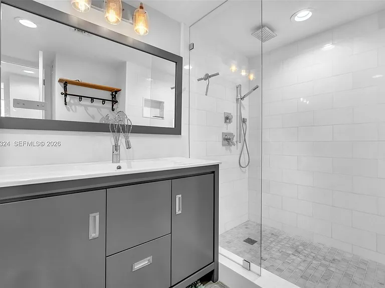 7135 Collins Ave #736 — Photo 14