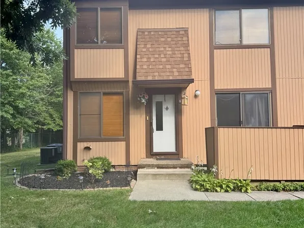 35265 N Turtle Trl APT D, Willoughby, OH 44094