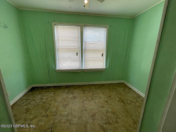 5th image of 905 ETHAN ALLEN Street